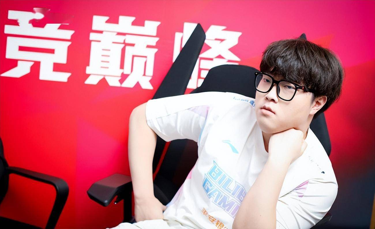 开云体育APP下载-MAD轻取EG，Oner团战一打五鏖战多局全球总决赛，让粉丝疯狂欢呼