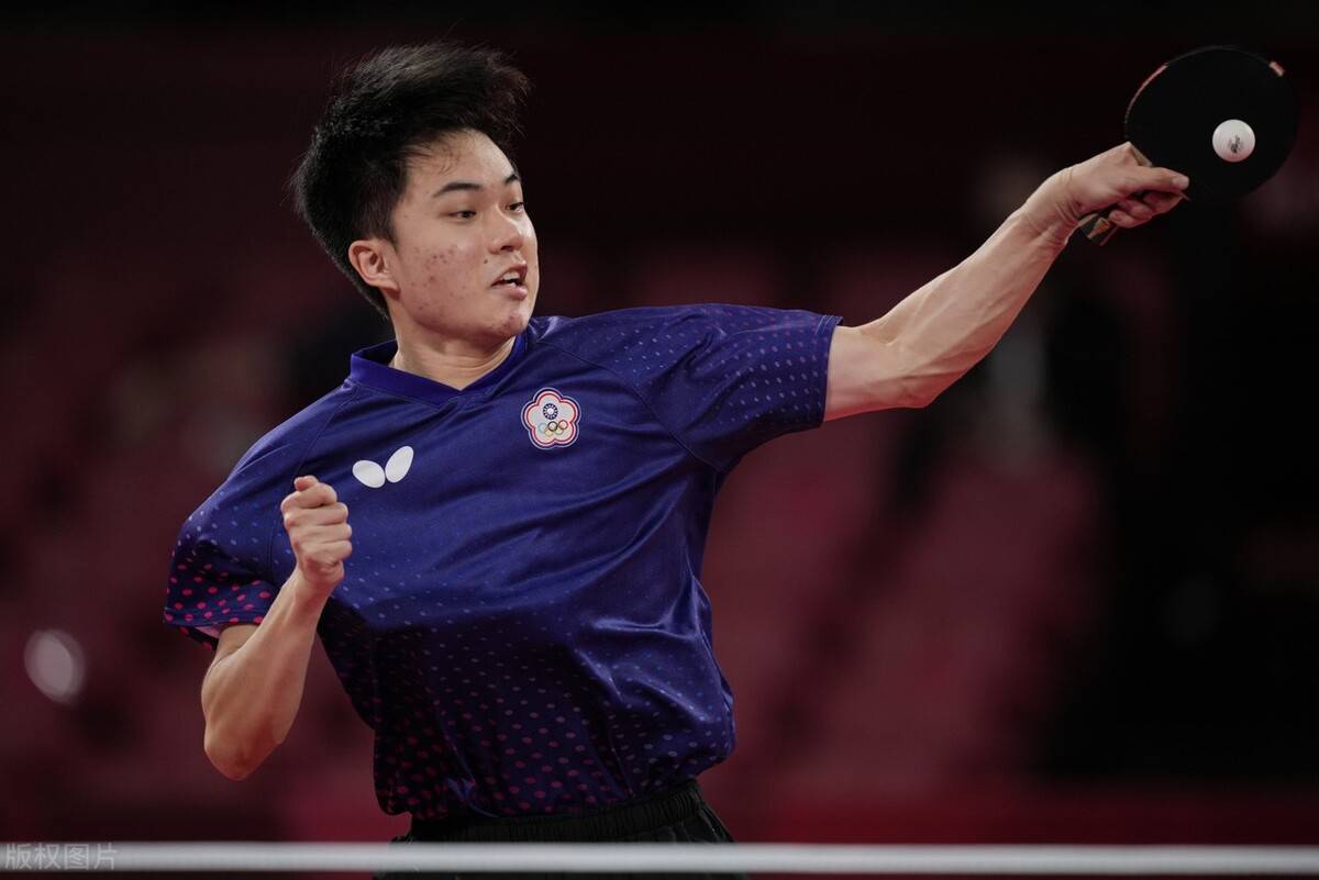 开云体育在线-FLY翻盘MAD，Tarzan操刀奇招英雄翻盘强强对话淘汰赛，技惊四座