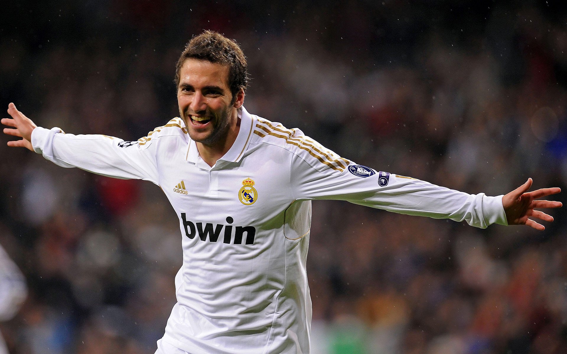 绝地逆转！掘金悬崖边上演奇迹，詹姆斯王者归来存在感拉满